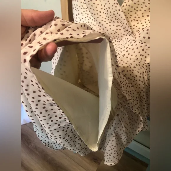 Lulu’s cream and brown polka dot ruffle spaghetti strap romper - Picture 4 of 9